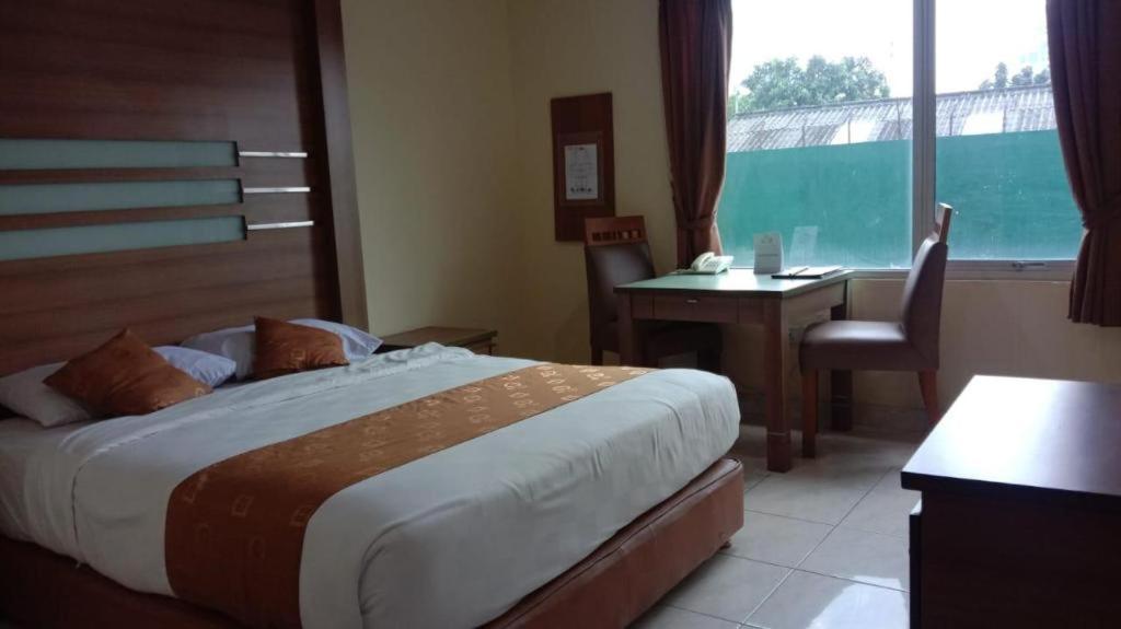 Hotel Senen Indah Syariah Yakarta Exterior foto
