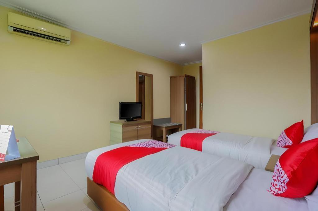 Hotel Senen Indah Syariah Yakarta Exterior foto