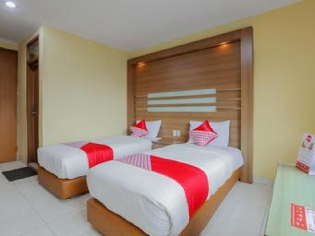 Hotel Senen Indah Syariah Yakarta Exterior foto